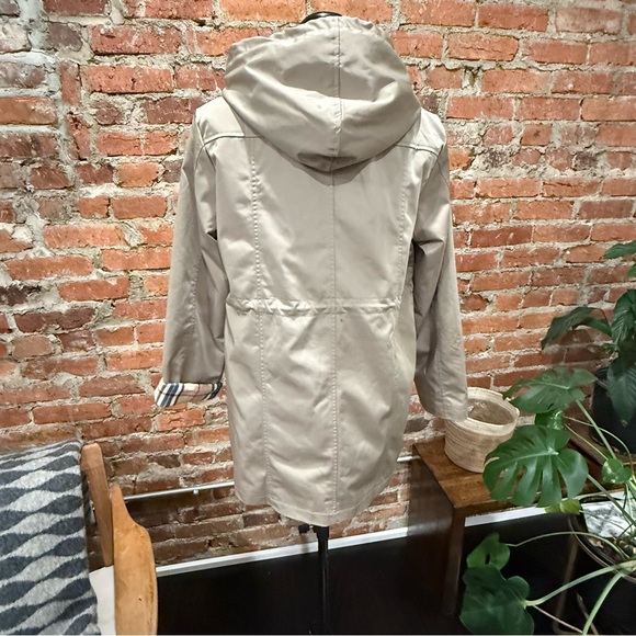 Women's Long Hooded Anorak Style Windbreaker Jacket | Outdoor Raincoat - Picture 8 of 10